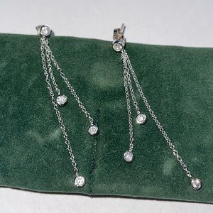 Dangle drop earrings